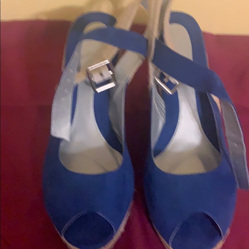 Never worn size 10